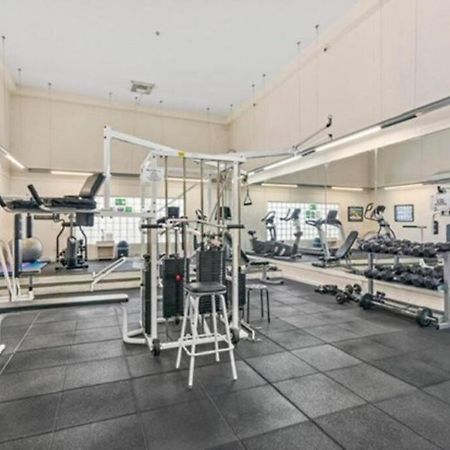 Appartement Fabulous Sea Views In The Heart Of Surfers à Gold Coast Extérieur photo