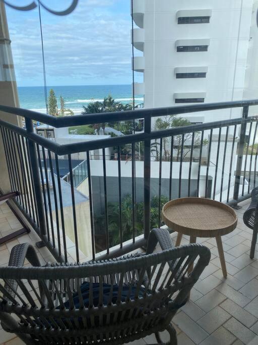 Appartement Fabulous Sea Views In The Heart Of Surfers à Gold Coast Extérieur photo
