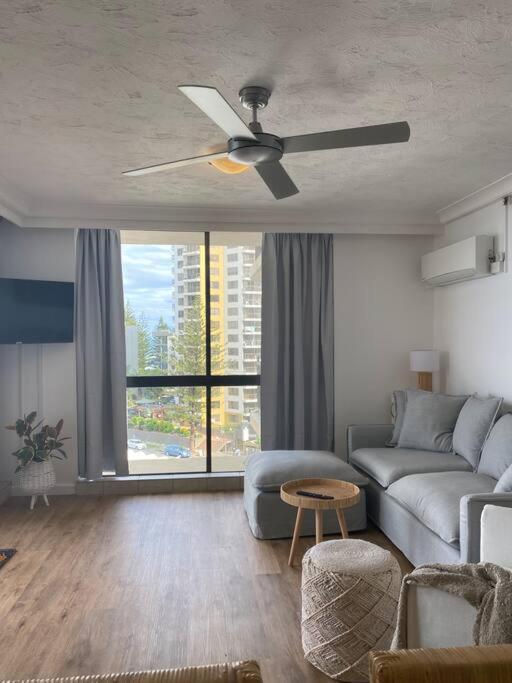Appartement Fabulous Sea Views In The Heart Of Surfers à Gold Coast Extérieur photo